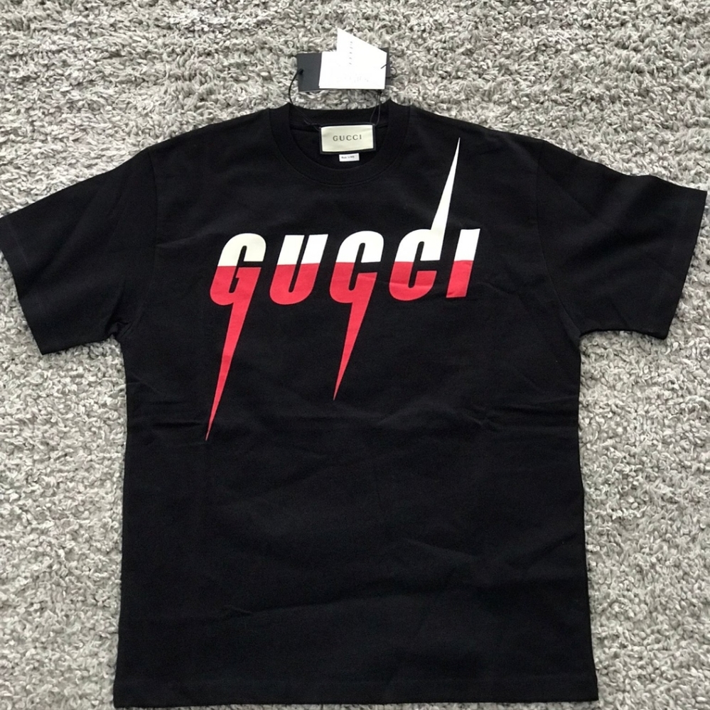 Gucci black blade print T-Shirt size small brand new with tags